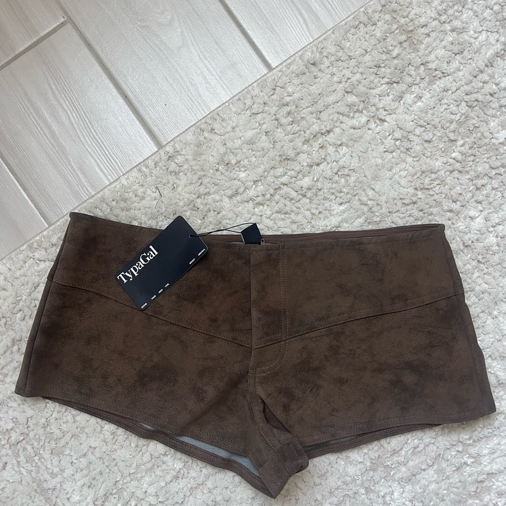 Trendy Brown Women Shorts by